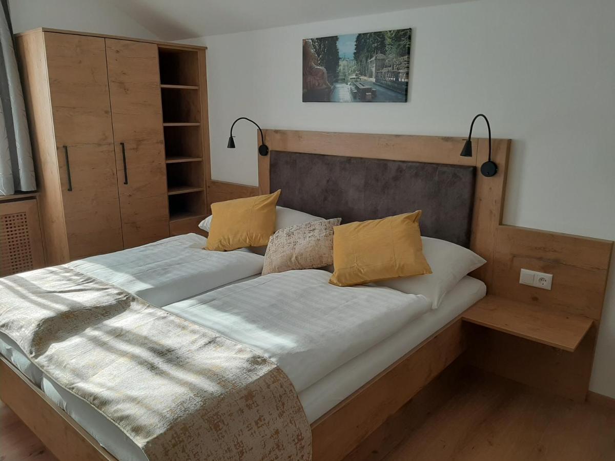By Ballwein Appartement Salzburg